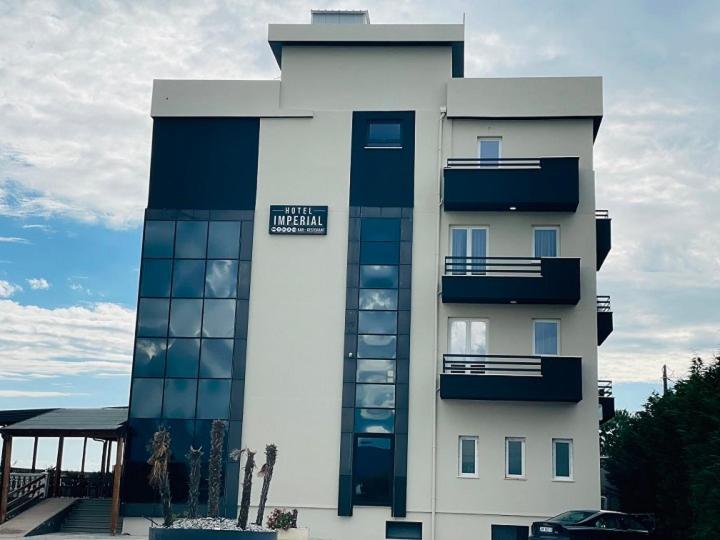 Imperial Hotel Shenkoll Exteriör bild